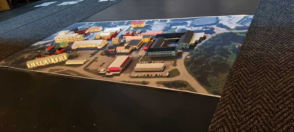 En bild av ett modellbygge som illustrerar Arjeplogs centrum.
